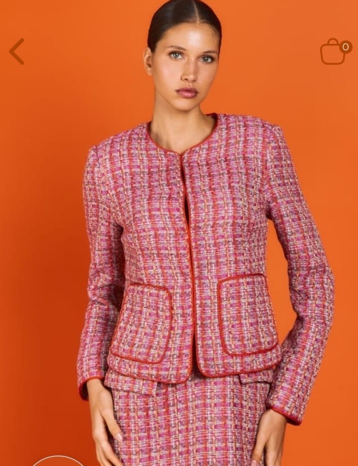 Casaqueto Aurora Mareh da Ginger, com cores multicoloridas, detalhes de tecido suave e estilo casual.