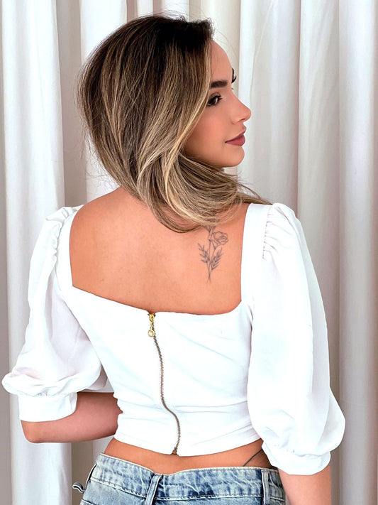 Cropped manga bufante in light fabric by Wanessa Lopez Concept, featuring voluminous sleeves and a stylish silhouette.