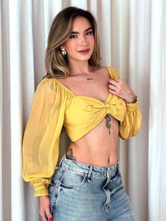 Top Linho ISY by Wanessa Lopez Concept, showcasing a stylish linen top with a relaxed fit and elegant design.
