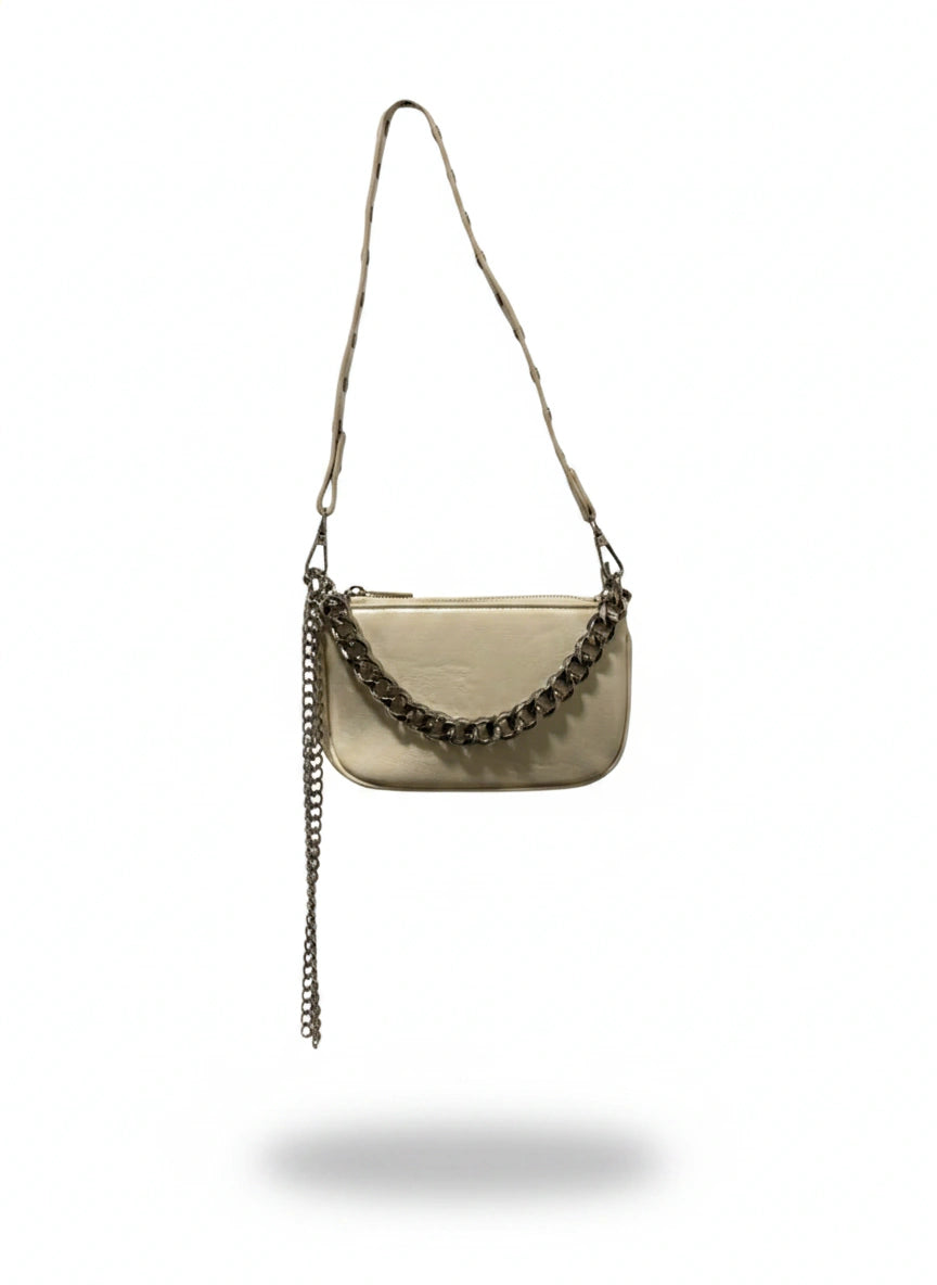 Bolsa  Femenina Couro Eco com Correntes e Ihós