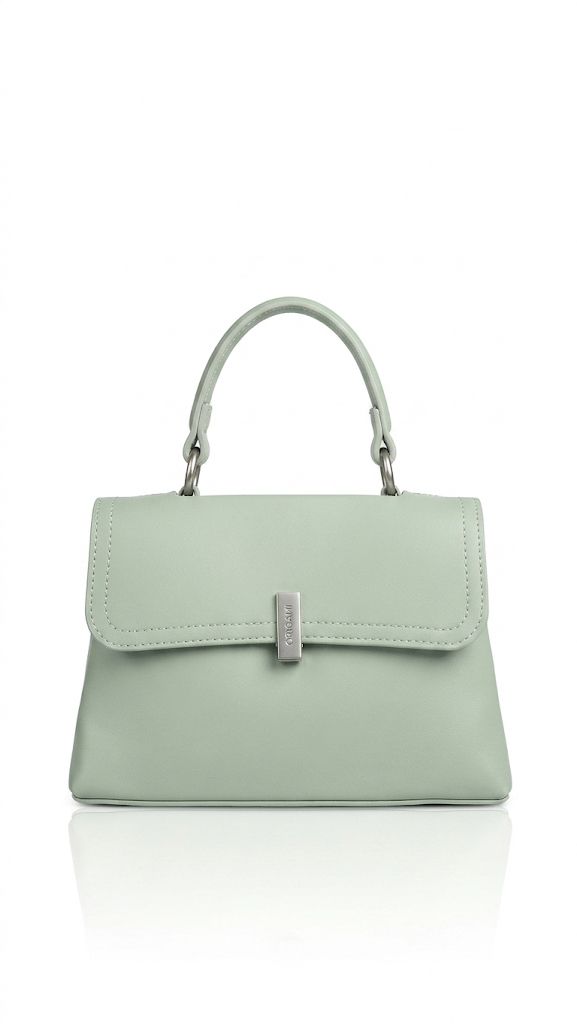Bolsa feminina de couro ecológico Wanessa Lopez Concept, com alças e compartimentos visíveis na imagem.
