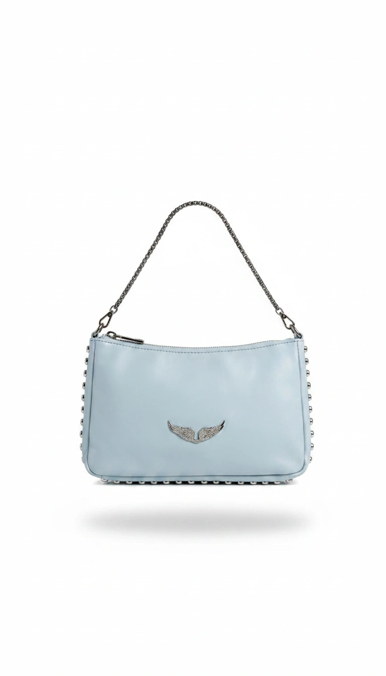 Bolsa feminina de couro ecológico com cristais, estilo elegante, da marca Wanessa Lopez Concept, vista de frente com detalhes brilhantes.