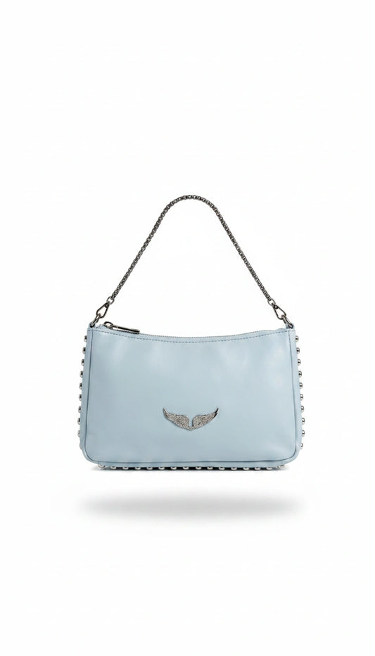 Bolsa feminina de couro ecológico com cristais, estilo elegante, da marca Wanessa Lopez Concept, vista de frente com detalhes brilhantes.