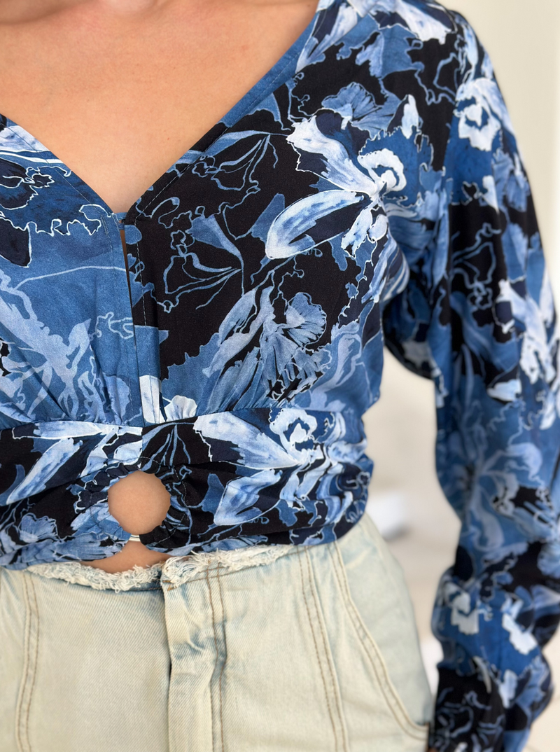 Cropped Blue Dandara
