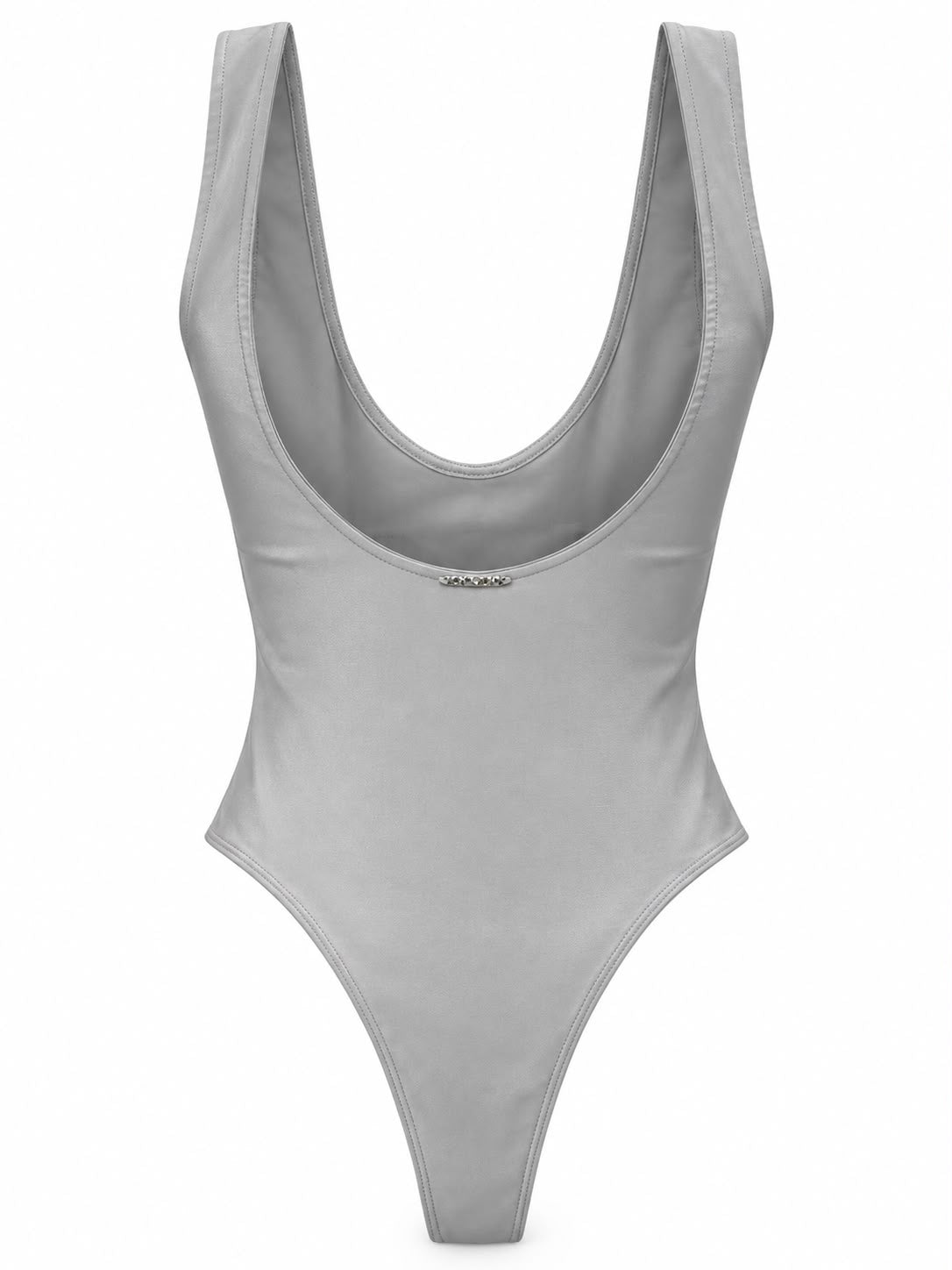 Body Excentric John John em destaque, com design ajustado e detalhes visíveis na peça.