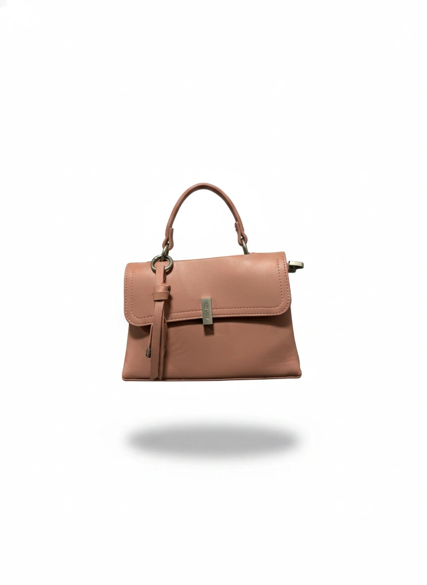 Bolsa feminina de couro ecológico Wanessa Lopez Concept, com detalhes elegantes e alça ajustável, ideal para o dia a dia.