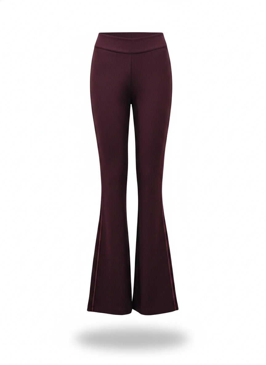 Calça flare Wanessa Lopez Concept, estilo casual, com detalhes de jeans e cintura alta, vista de lado.