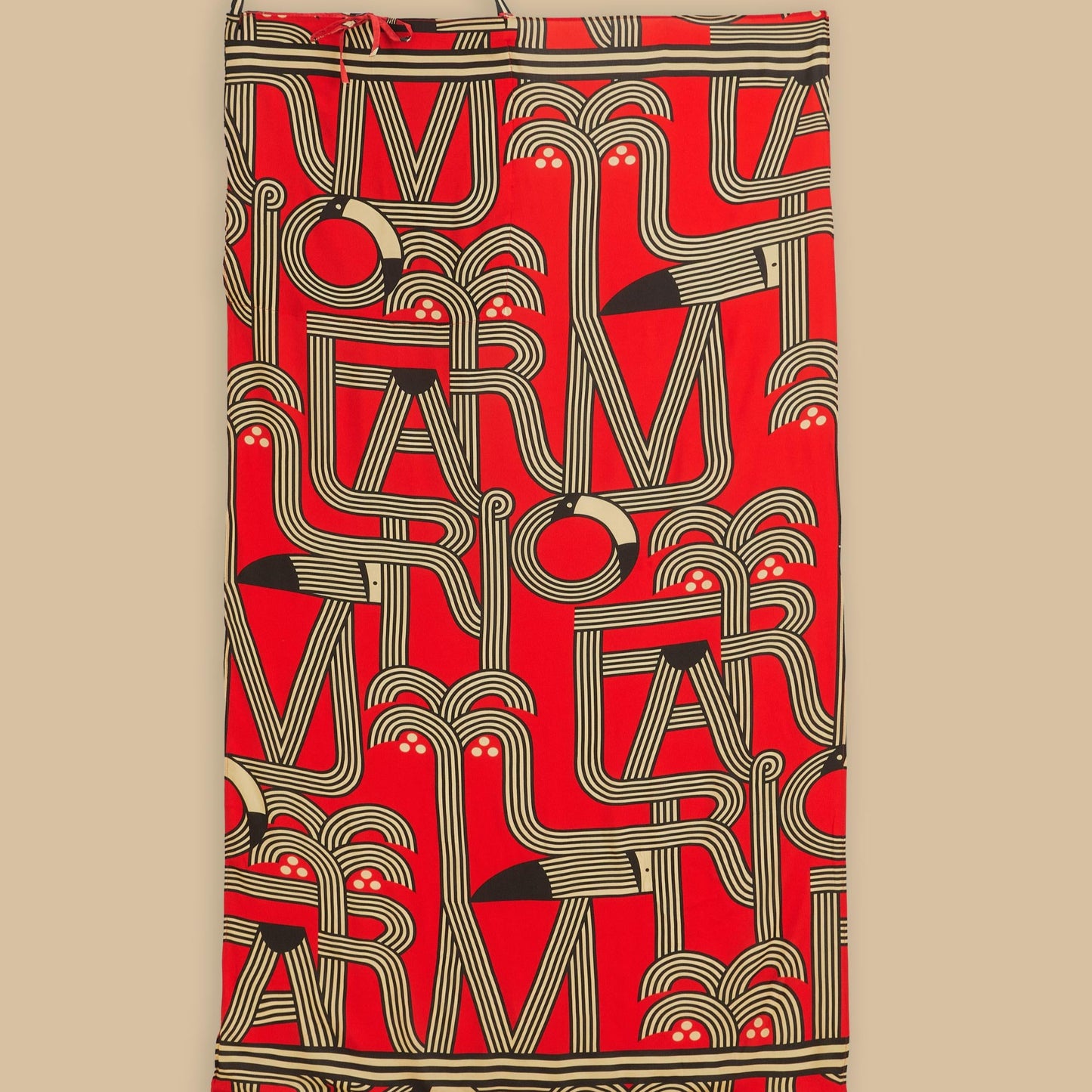 Canga bolsa Farm Logotuca com estampa única, tecido leve e tamanho único, ideal para praia ou passeio.