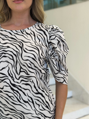 LOPZ zebra print blusa featuring a stylish design and vibrant patterns, perfect for casual or semi-formal wear.