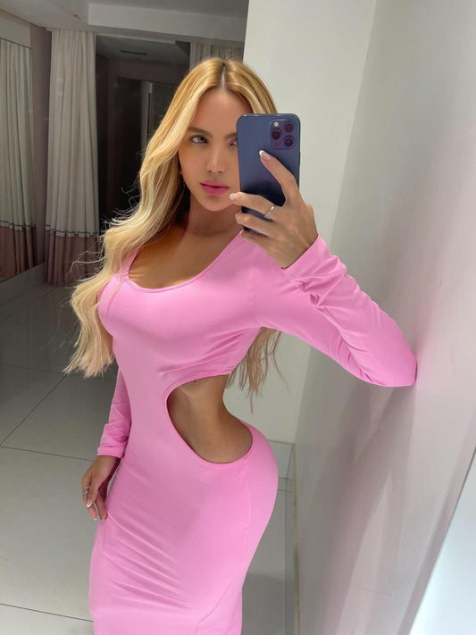 Vestido Solar Pink da Lopz, vestido feminino rosa com design elegante, tecido leve e detalhes modernos.
