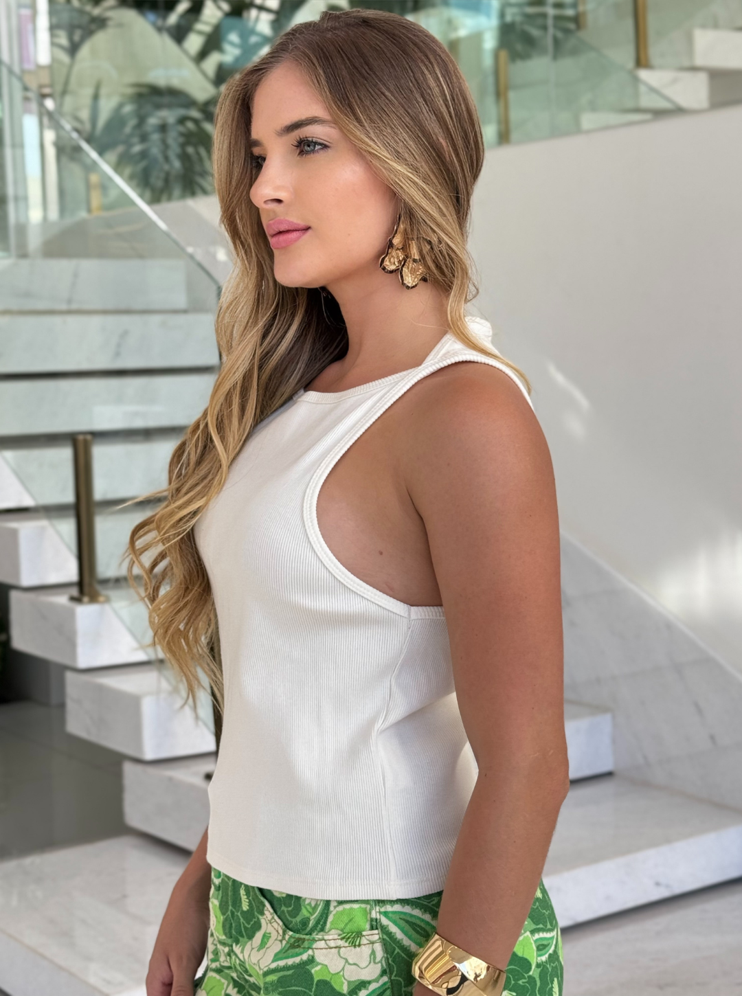 White regata by Wanessa Lopez Concept featuring a stylish, lightweight design perfect for casual wear.