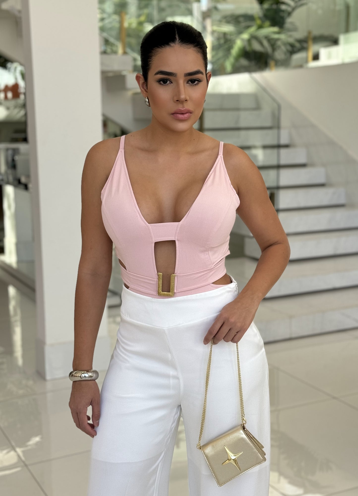Body Lopz by Wanessa Lopez Concept in Rosa Bebe color, showcasing soft fabric and stylish design for comfort and fashion.