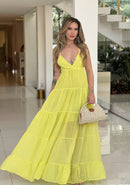 Vestido Poá Anelise by Wanessa Lopez Concept featuring a polka dot pattern and a flowing silhouette.