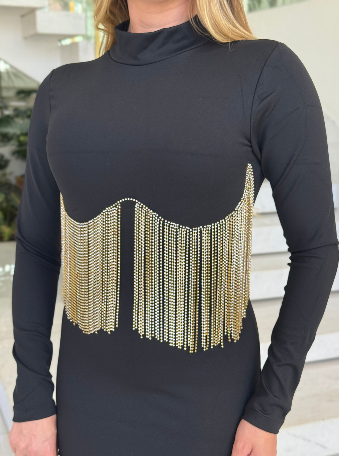 Vestido festivo preto da Lopz, modelo Dominique, com design elegante e tamanho único, usado por Wanessa Lopez.
